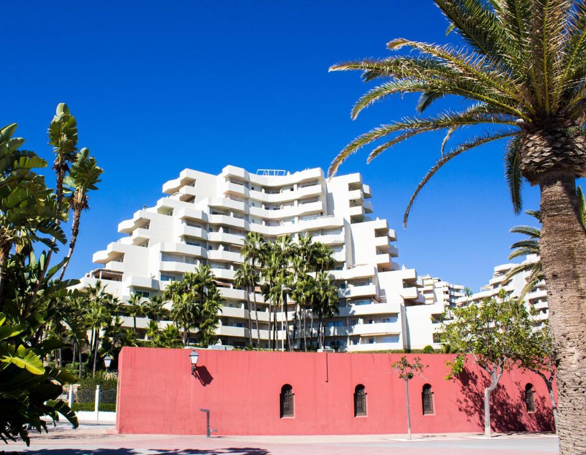 Benal Beach Suite, Parque Acuatico Y Vistas Al Mar Benalmadena Exterior photo