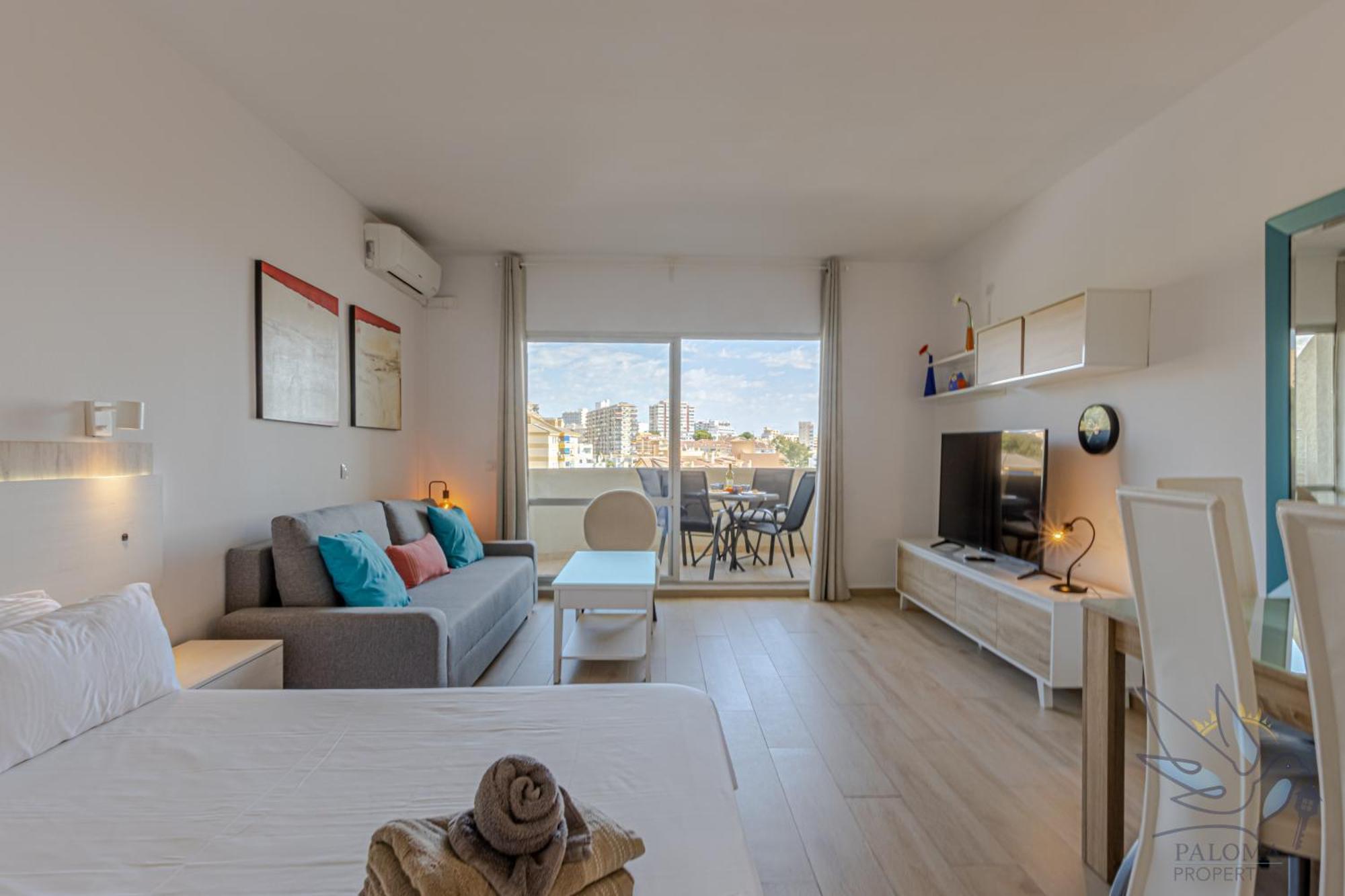 Benal Beach Suite, Parque Acuatico Y Vistas Al Mar Benalmadena Exterior photo